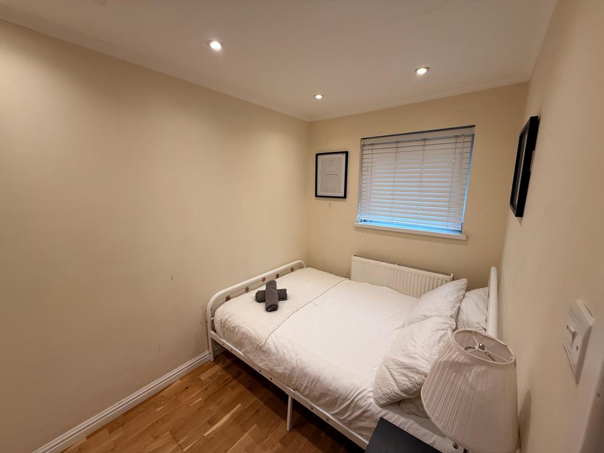 Two Bedroom Flat In The Heart Of ลอนดอน ภายนอก รูปภาพ
